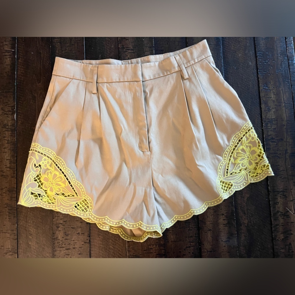 Twin-Set Milano  Khaki Tan High Waisted Embroidered Shorts 44/M